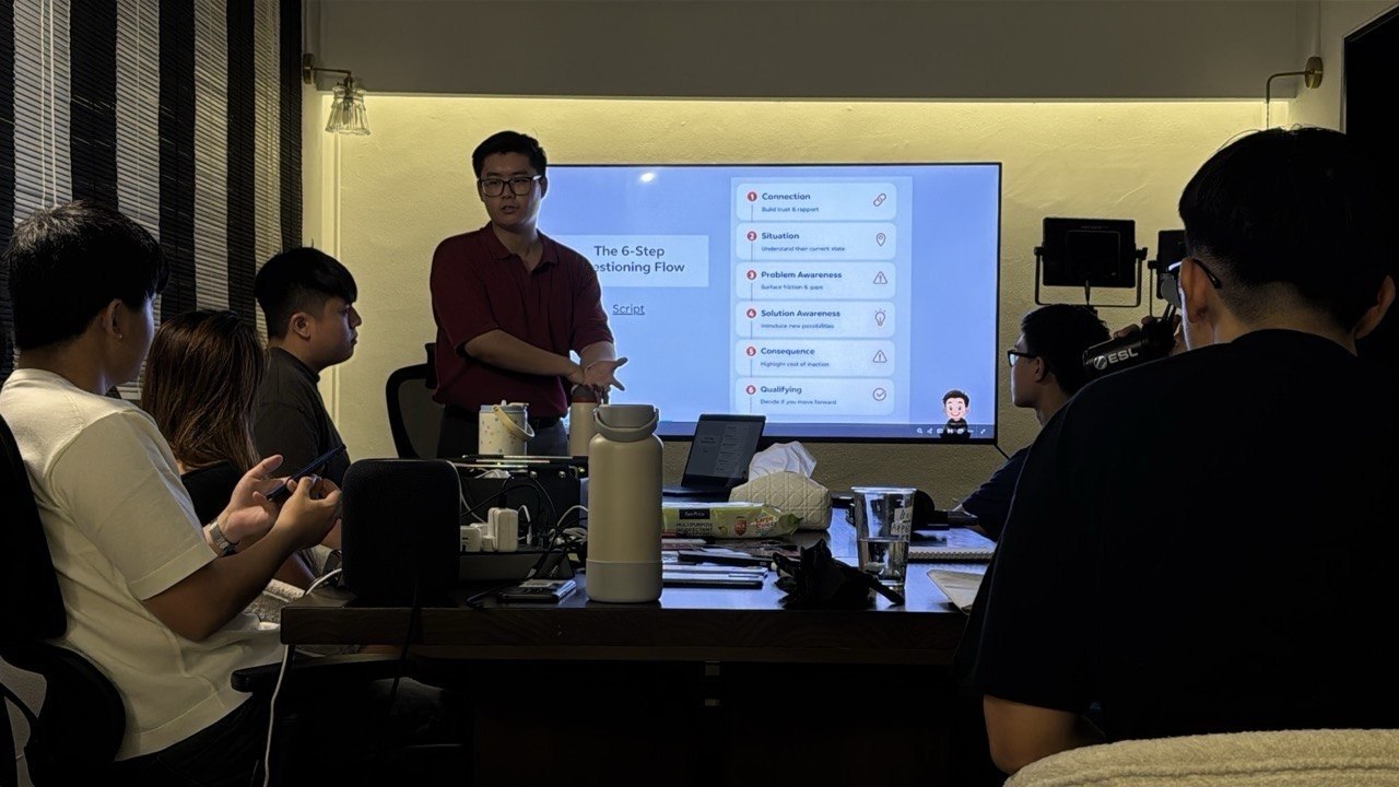 A Singapore sales floor mid-shift